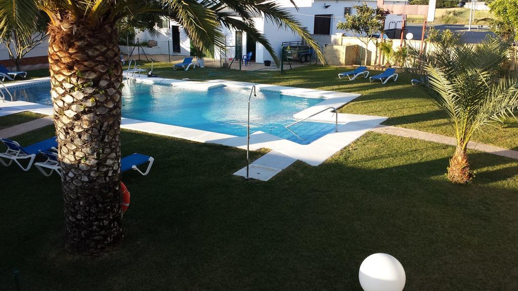 Hostal Las Parcelas Conil De La Frontera Exterior photo